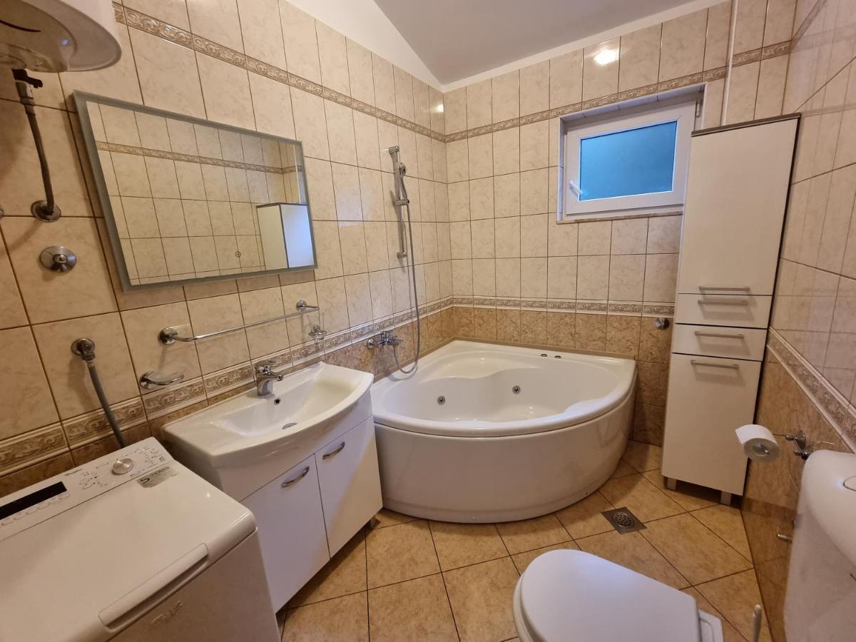 Apartments Villa Sunce Dugi Rat Dış mekan fotoğraf
