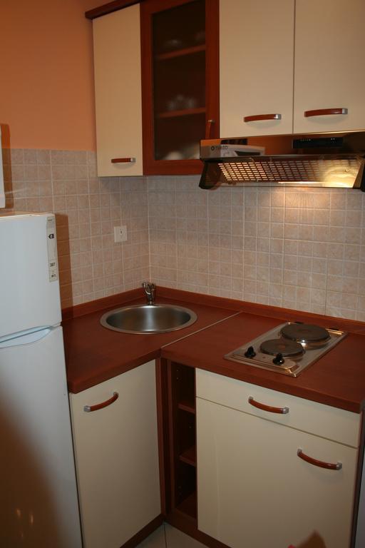 Apartments Villa Sunce Dugi Rat Oda fotoğraf